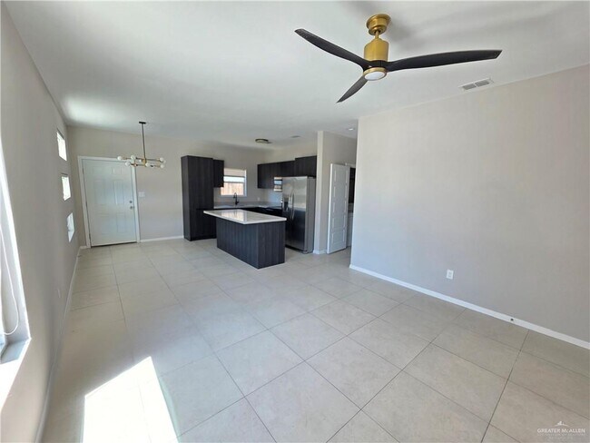 Foto del edificio - 3400 S Colt Ln
