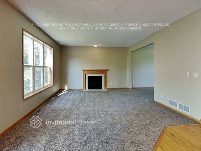 Foto del edificio - 828 Bridle Creek Dr