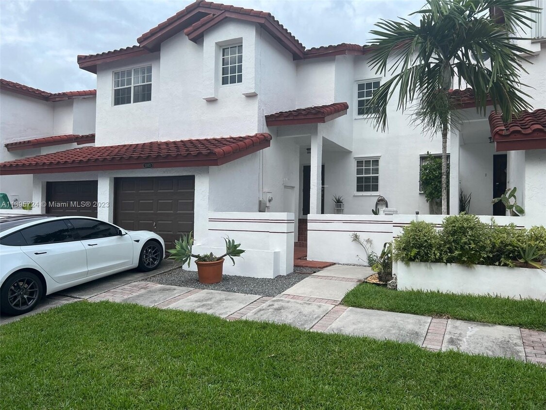 20971 SW 83rd Ave, Cutler Bay, FL 33189 Townhome Rentals in Cutler