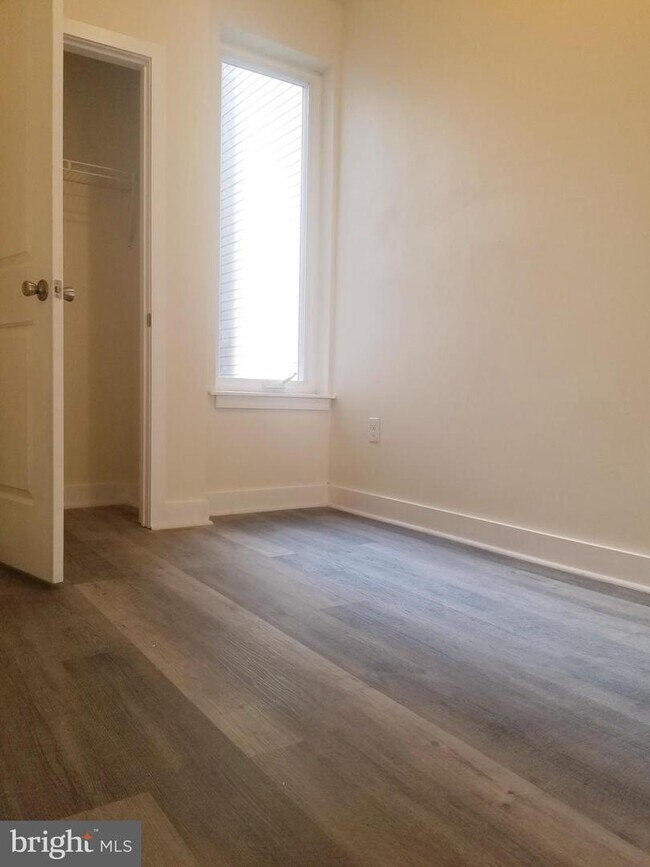 Foto del edificio - 6032 Market St