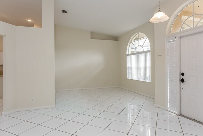 Foto del edificio - 1200 Columbine Pl