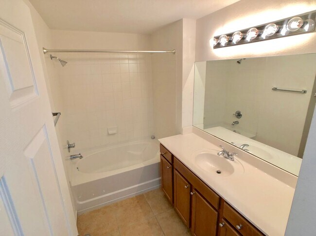 Building Photo - 8800 NW 107th Ct
