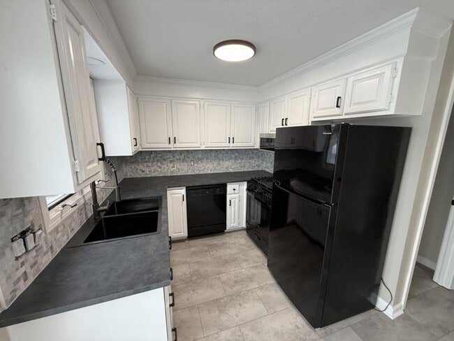 Building Photo - 1200 Worcester St