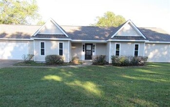 Building Photo - 138 Valleyview Dr