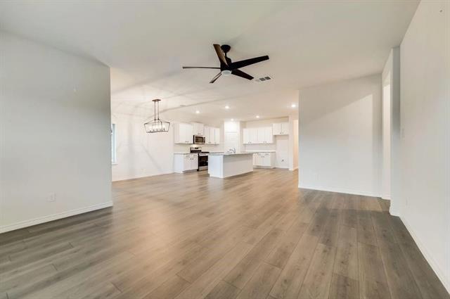 Foto del edificio - 937 Royal Ln