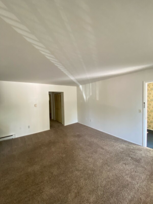 126 Church St Unit 2, Gaines, MI 48436 Room for Rent in Gaines, MI