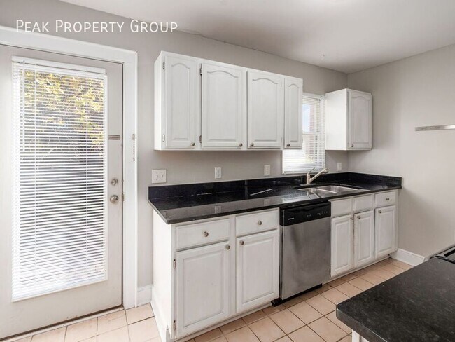 Foto del edificio - 1208 Indianola Ave