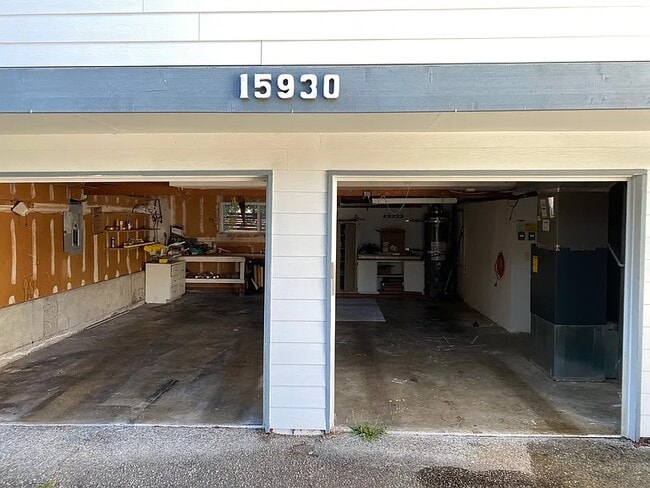 Building Photo - 15930 NE 106th St