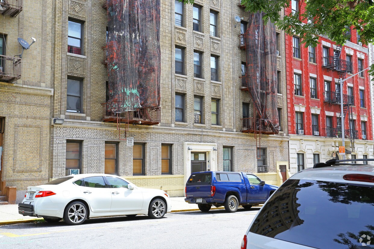 Foto del edificio - 513-515 W 170th St