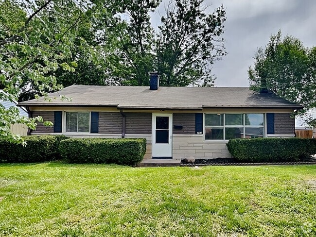 Building Photo - 457 Park Dr