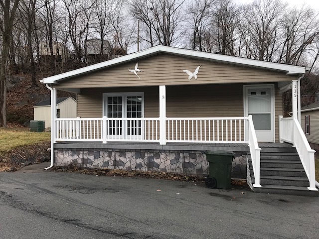 Front porch entrance - 6 Old State Rd