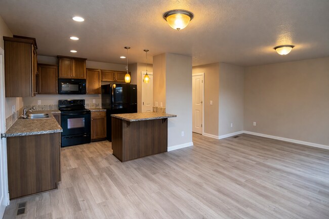 Foto del edificio - 5917 NE 71st Ct