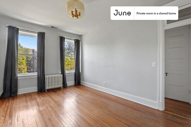 Foto del edificio - Room in Shared 4 bed/2 bath home