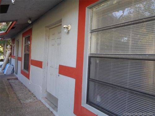 Building Photo - 156 NW 12th St