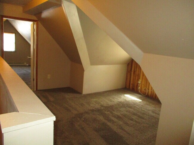 Foto del edificio - 121 Gilbert Ave