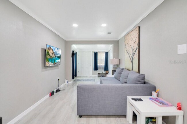 Foto del edificio - 2907 E Washington St