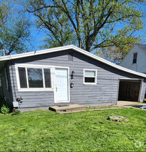 Building Photo - 2646 Harmont Ave NE