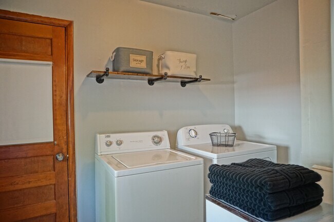 Foto del edificio - 2132 Fremont Dr