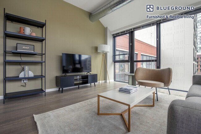 Foto del edificio - 211 W Scott St