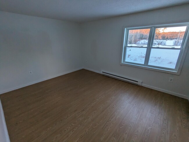 Foto del edificio - 1040 Meadow Rd