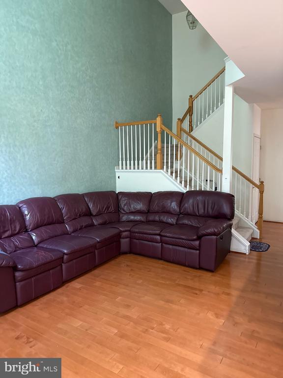 Foto del edificio - 127 Birchwood Dr