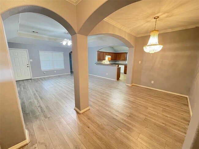 Building Photo - 12026 Rosecroft Dr