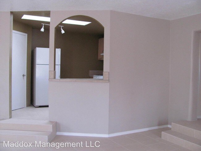 Building Photo - 2212 1/2 Rosendo Garcia Rd SW