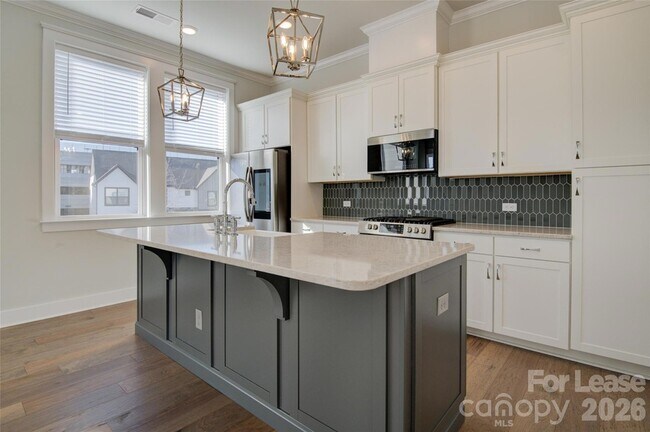 Building Photo - 5939 Ardrey Kell Rd