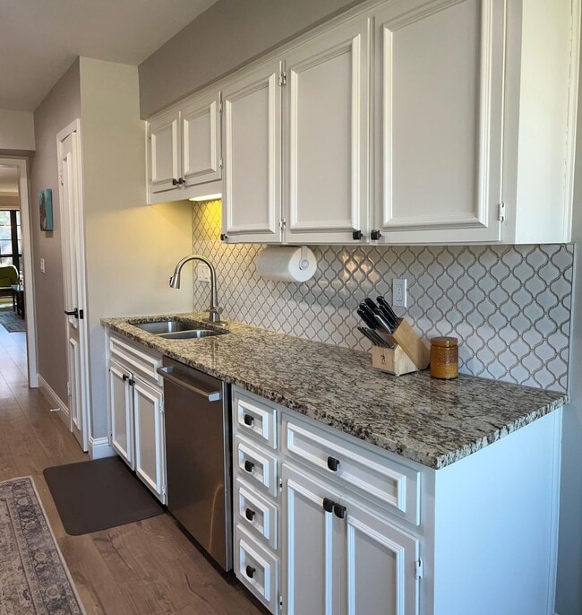 Photo - Fully Furnished Condo in Alamo Heights!