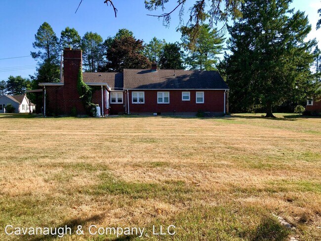 Building Photo - 3 br, 2 bath House - 8 Sunset Drive
