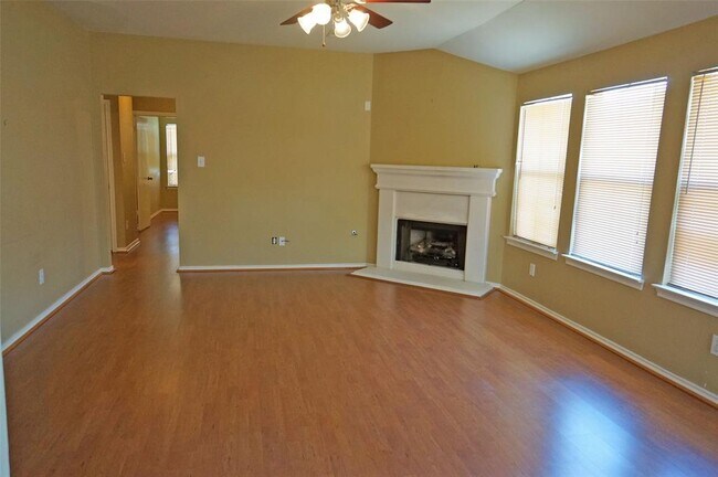 Building Photo - 5727 Cochise Dr