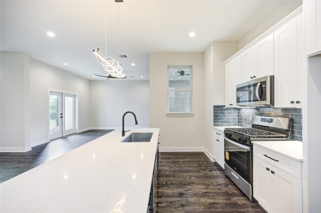 Foto del edificio - 3406 Rawley St