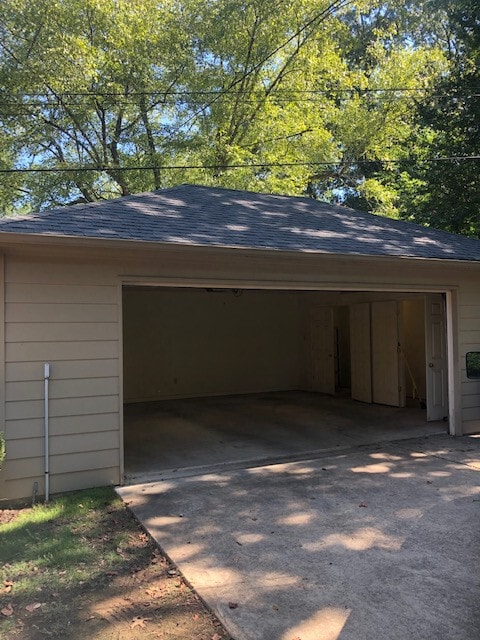 Building Photo - 190 Eastland Dr