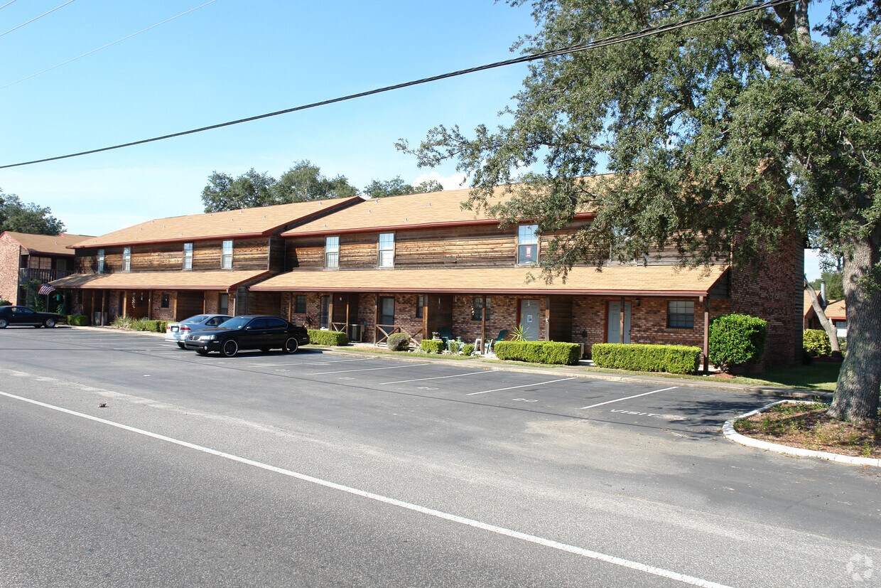 Building Photo - 227-229 Carmel Dr