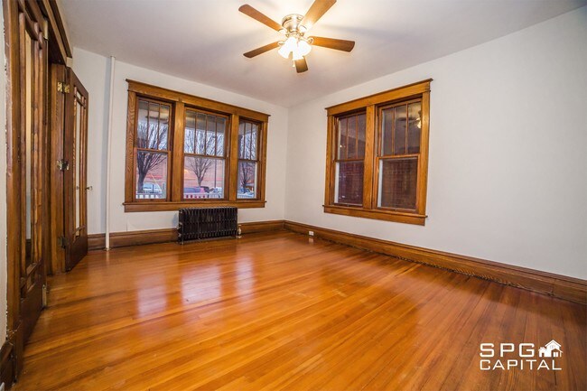 Foto del edificio - 34 W Washington St