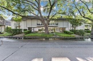 Building Photo - 3300 Yorktown St
