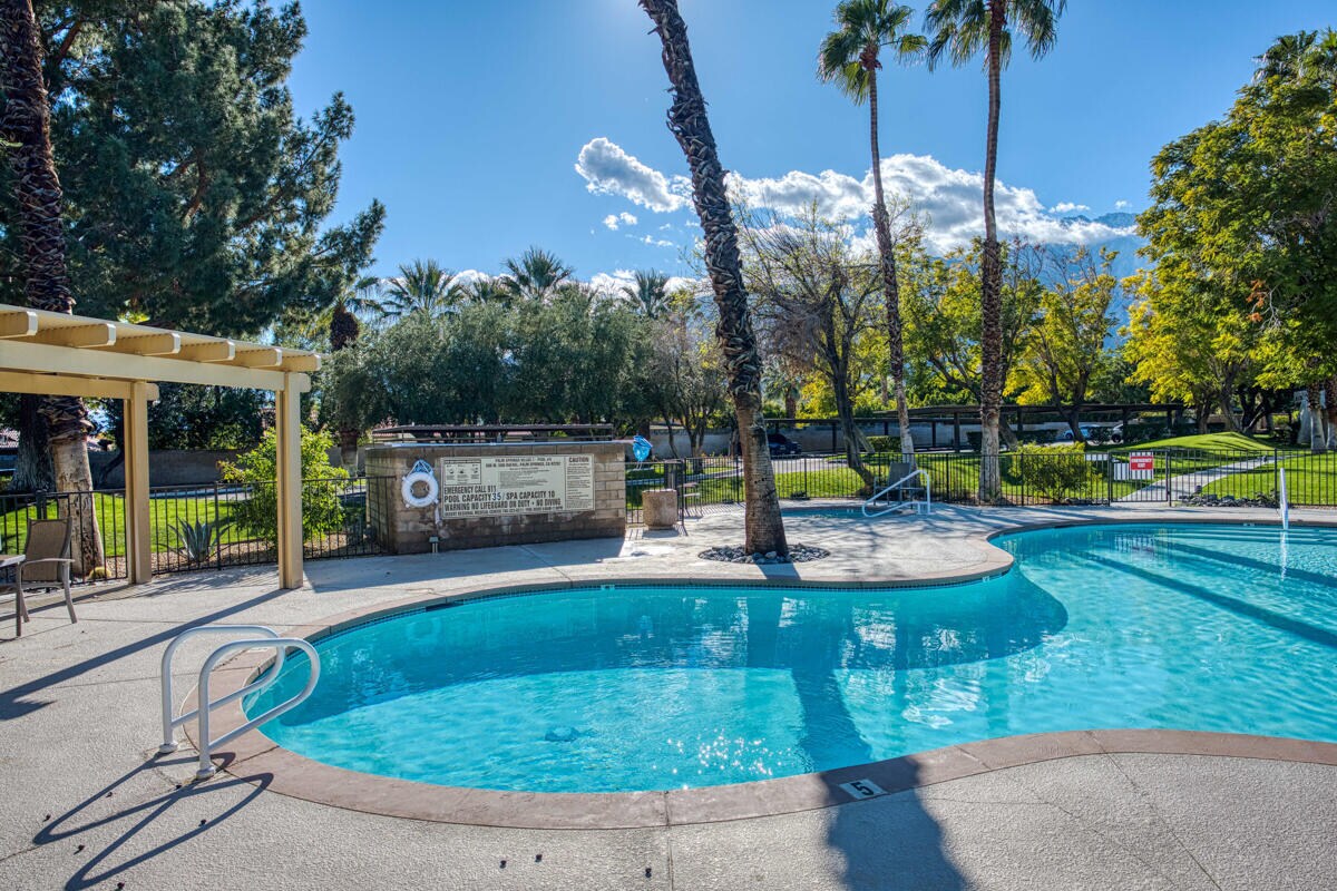 Foto principal - 420 N Villa Ct