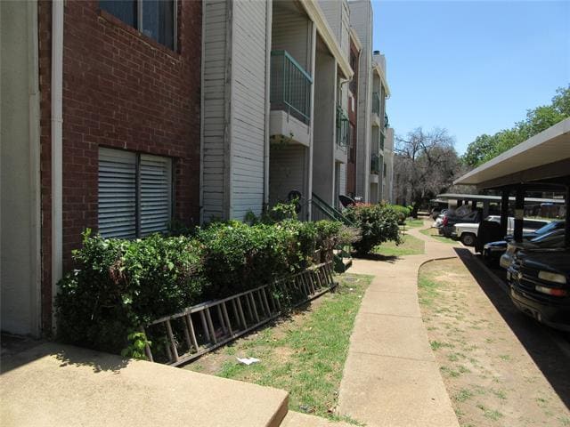 Building Photo - 7126 Holly Hill Dr