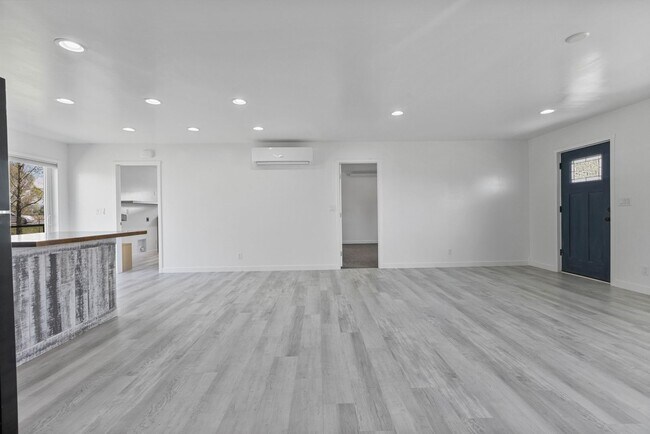 Foto del edificio - COUNTRY CHARMER 3 BED 2 BATH HOME IN CHESTER