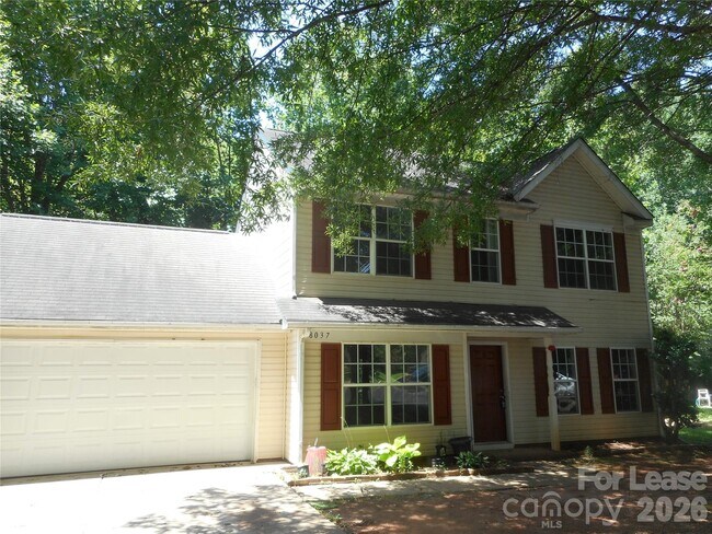 Foto del edificio - 8037 Shiny Meadow Ln