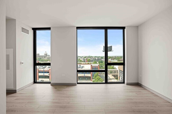 Foto del edificio - 2136 N Elston Ave