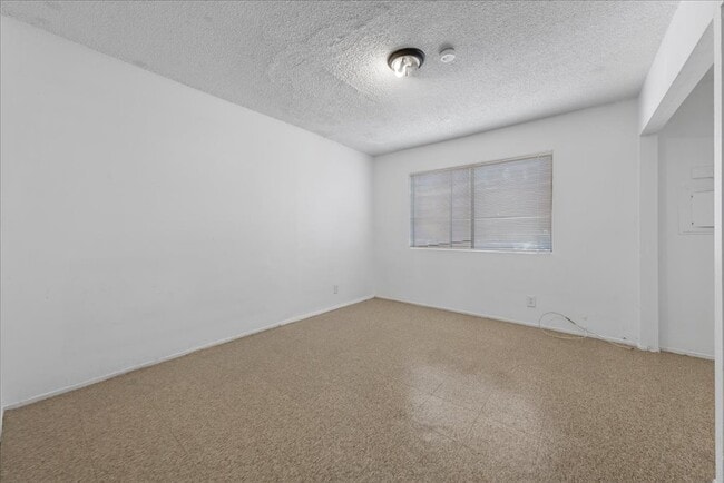 Building Photo - 521 S Maryland Pkwy