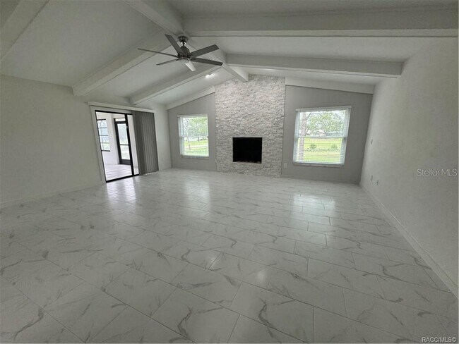 Foto del edificio - 461 E Gilchrist Ct
