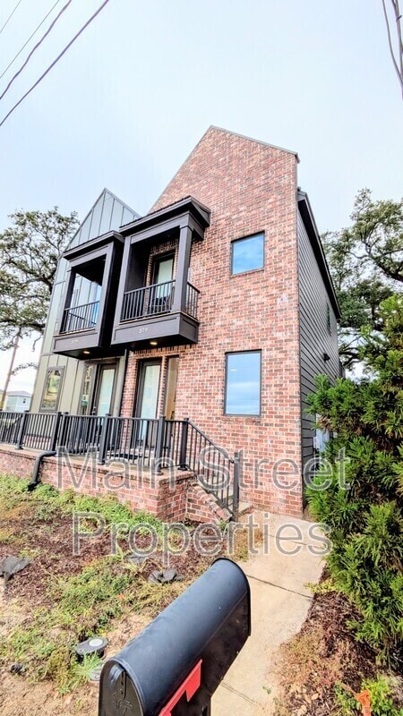 Foto del edificio - 379 S Clubbs St