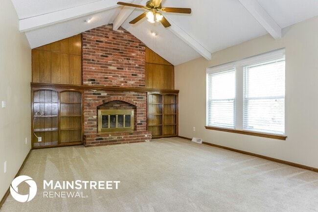 Building Photo - 5016 S Kendall Dr