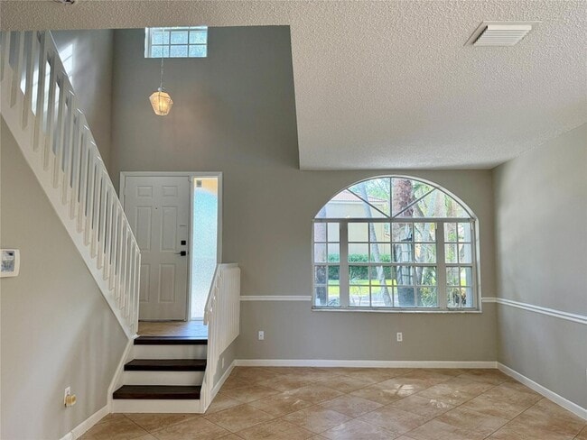 Building Photo - 8743 NW 6th Ct