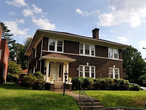 Primary Photo - 2200 Lauderdale Rd