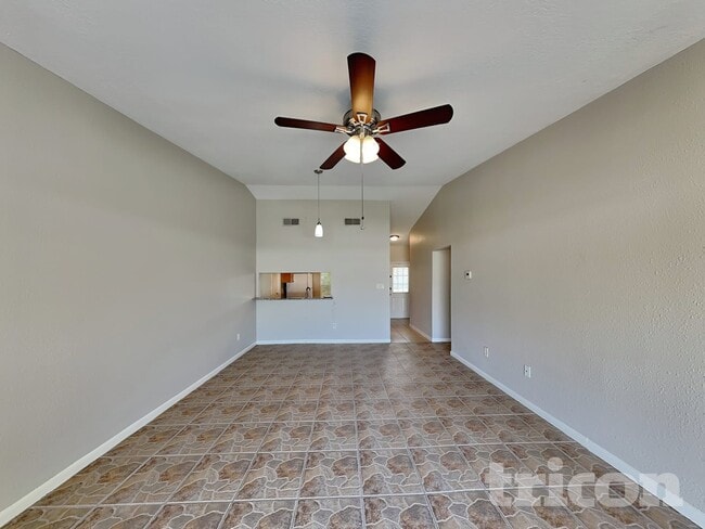 Foto del edificio - 1757 Lakeview Village Dr