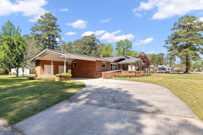 Foto del edificio - 1114 S 2nd St