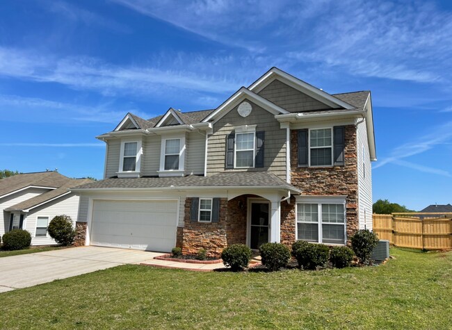 Building Photo - Boiling Springs - SPACIOUS & Beautiful 4 B...